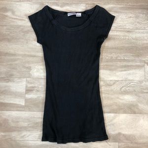 Black tee